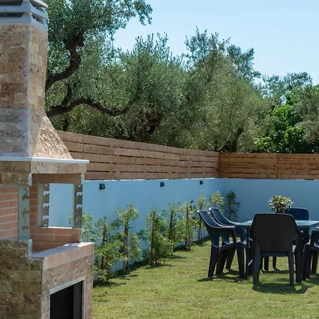Villa Agalliu